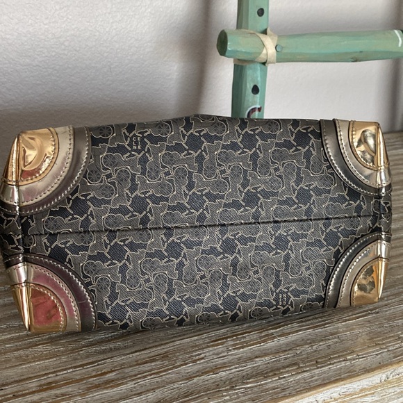 Celine - Salky Carriage Tote - Picture 4 of 16